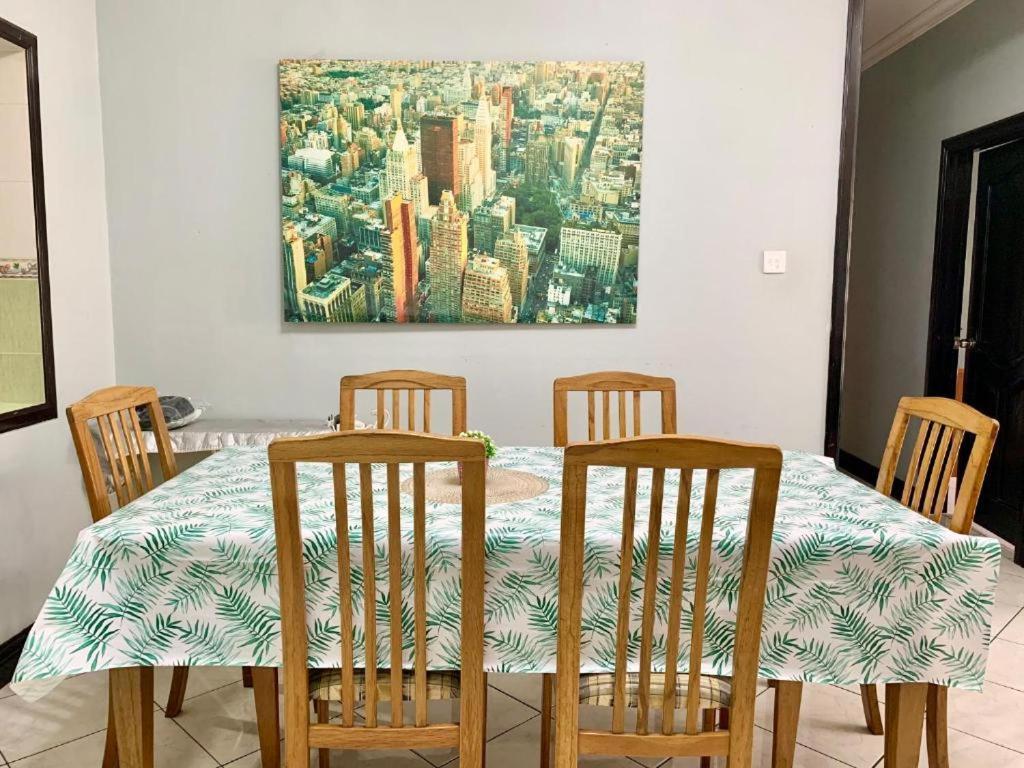Marina Court Vacation Home 3 Bedrooms - Κότα Κιναμπαλού Εξωτερικό φωτογραφία