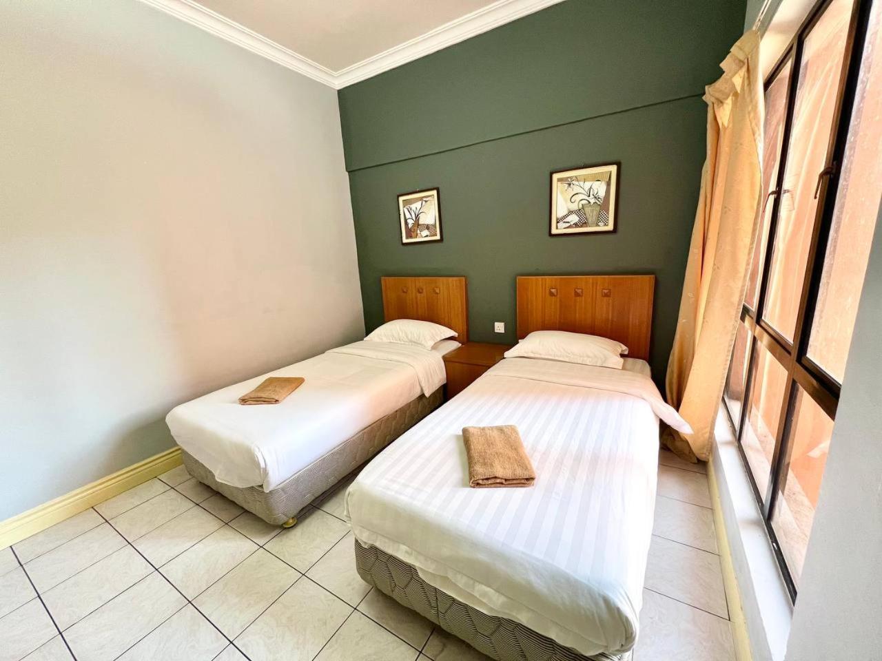 Marina Court Vacation Home 3 Bedrooms - Κότα Κιναμπαλού Εξωτερικό φωτογραφία